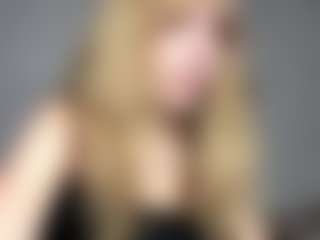 Live cam show with GeorgetteCasey - Green Eyes on Cam Slut