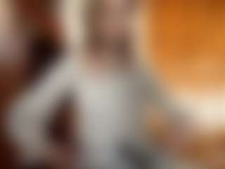 Live cam show with GiseleMemmer - Tease on slutload
