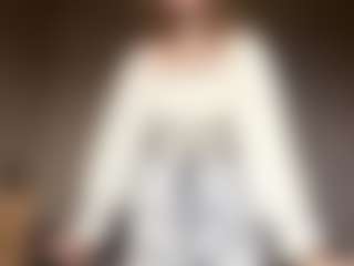 Live cam show with GiseleMemmer - Slender on Camsoda