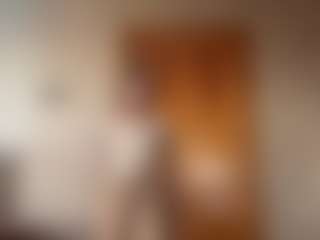 Live cam show with GiseleMemmer - Public on SpankPalCams