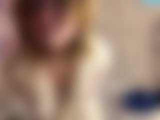 Live cam show with GiseleMemmer - Normal on Camsoda