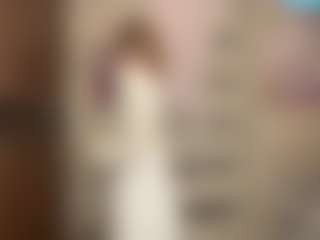 Live cam show with GiseleMemmer - College Mature on TeamSkeetLive
