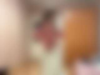 Live cam show with GiseleMemmer - Blonde Hair on Uber Horny