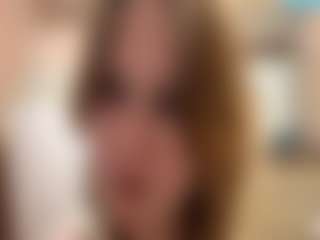 Live cam show with GiseleMemmer - Facial on Camsoda