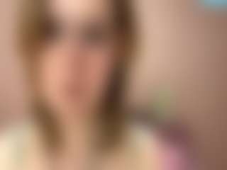 Live cam show with GiseleMemmer - Small Tits Mature on Camsoda