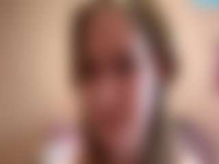 Live cam show with GiseleMemmer - Granny on SxyPornLive