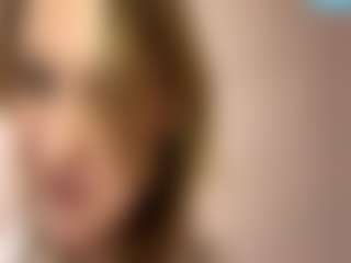 Live cam show with GiseleMemmer - Mature on CamSodaAdn