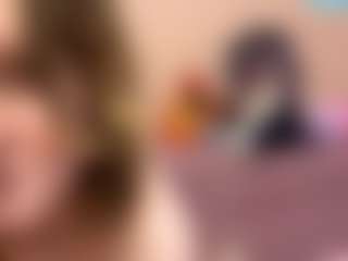 Live cam show with GiseleMemmer - College on madthumbs