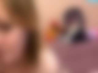Live cam show with GiseleMemmer - Facial on Camsoda