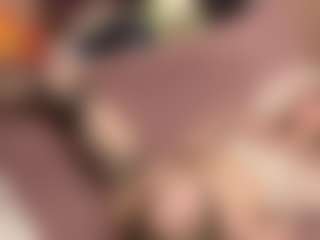 Live cam show with GiseleMemmer - Hairy Pussy on Camsoda