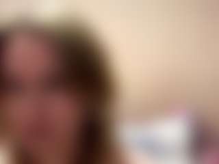 Live cam show with GiseleMemmer - Mature on Camsoda