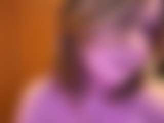 Live cam show with GiseleMemmer - Striptease Granny on TottyGirls