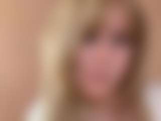 Live cam show with GiseleMemmer - Tattoos Granny on alttransgirls