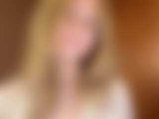 Live cam show with GiseleMemmer - Average on https://playwithruby.com