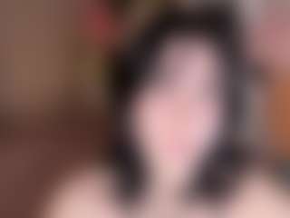 Live cam show with GiseleMemmer - College Mature on SxyPornLive