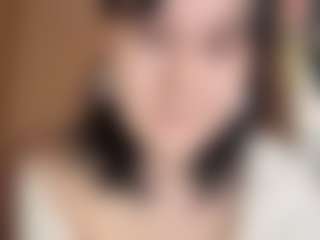Live cam show with GiseleMemmer - Hairy Pussy on livesuperchat.net