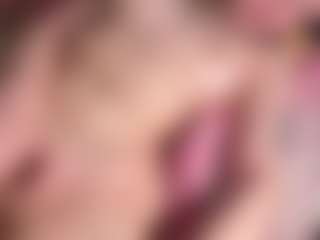 Live cam show with GiseleMemmer - College on Camsoda