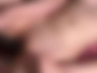 Live cam show with GiseleMemmer - College Mature on Camsoda