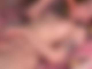 Live cam show with GiseleMemmer - Public on xDating