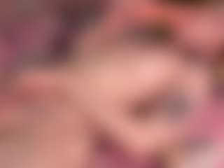 Live cam show with GiseleMemmer - Mature Young Adult on xDating