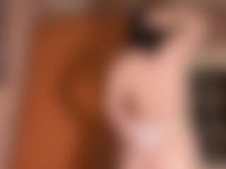 Live cam show with GiseleMemmer - Trimmed Granny on Camsoda