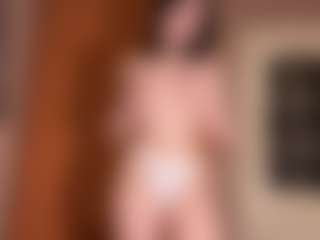 Live cam show with GiseleMemmer - Trimmed Granny on Camsoda
