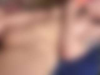 Live cam show with GiseleMemmer - Striptease Granny on mypornchat.com