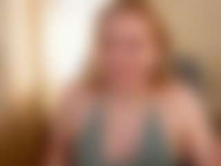 Live cam show with GlowMargo - Gray Eyes on Camsoda