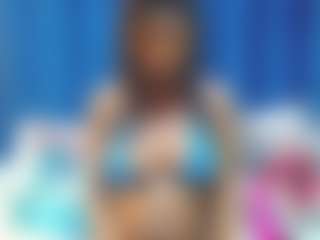 Live cam show with Latoyabae23 - Moaning on Camsoda