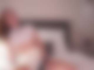 Live cam show with LaverneRm - Green Eyes on https://playwithruby.com