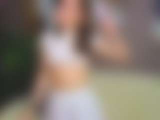 Live cam show with LaverneRm - Green Eyes on AdultVida.com