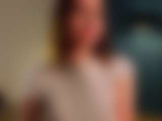 Live cam show with LaverneRm - Green Eyes on Milfs Live