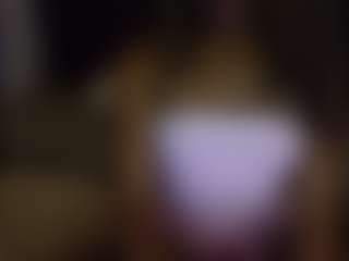 Live cam show with princessroyale - Sexy on CamClone