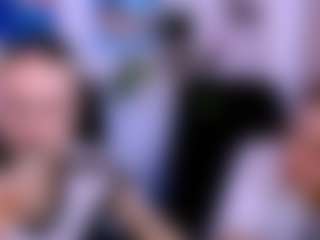 Live cam show with sadie-peach - Smoking on madthumbs
