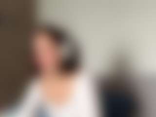 Lara's Live Sex Cam Show