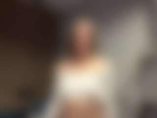 Lara's Live Sex Cam Show