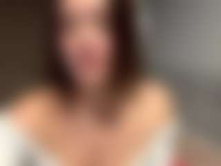 Live cam show with Lara - Smoking on Soda Cam