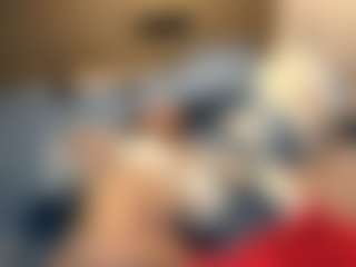 Live cam show with Lara - Fingers on fapnchat