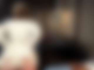 Live cam show with Lara - Erotic Dance on Mixed Magazine Live