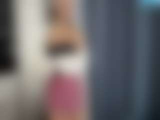 Lara's Live Sex Cam Show