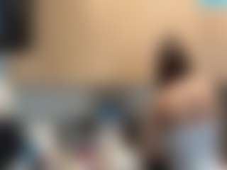 Lara's Live Sex Cam Show