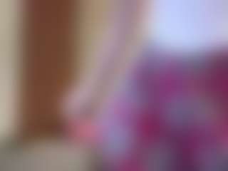 Live cam show with Lara - Facial Piercings on Camsoda