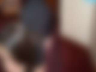 Live cam show with Lara - Genital Piercings on crypto-cams