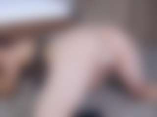 Live cam show with StephaineStreett - Solo on https://playwithruby.com