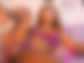 Live cam show with Victoria - Ebony Shaved Pussy on livesuperchat.net