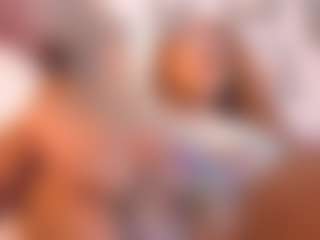 Live cam show with Victoria - Flirty on CamClone