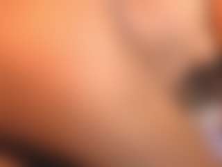 Live cam show with Victoria - Middle Aged on Camming Site