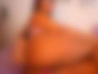 Live cam show with Victoria - Middle Aged on xDating