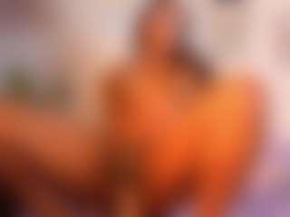 Live cam show with Victoria - Athletic Middle Aged on xDating