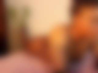 Live cam show with Victoria - Ebony Shaved Pussy on Camsoda
